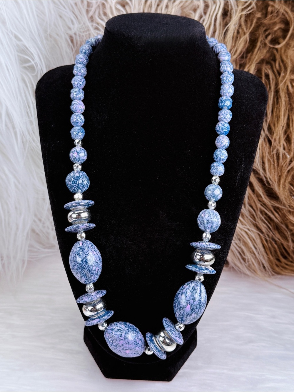 Vintage Lavender Marbled Bead Statement Necklace Silvertone Lightweight 30"